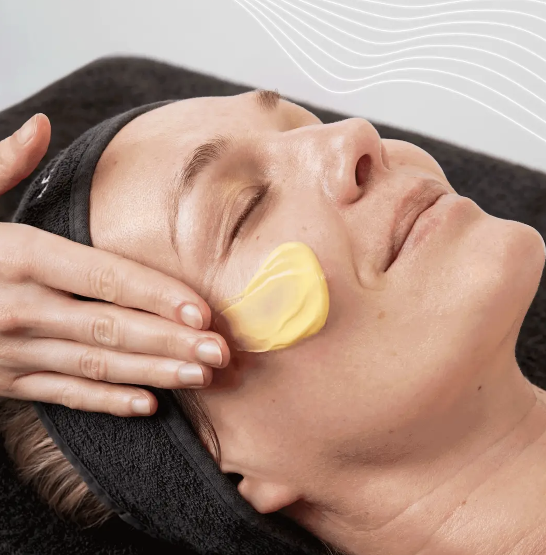 Crystal Retinal Age-Defying Medik8 Facial
